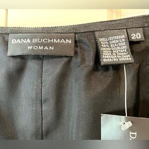 Size 20 Dana Buchman woman black skirt